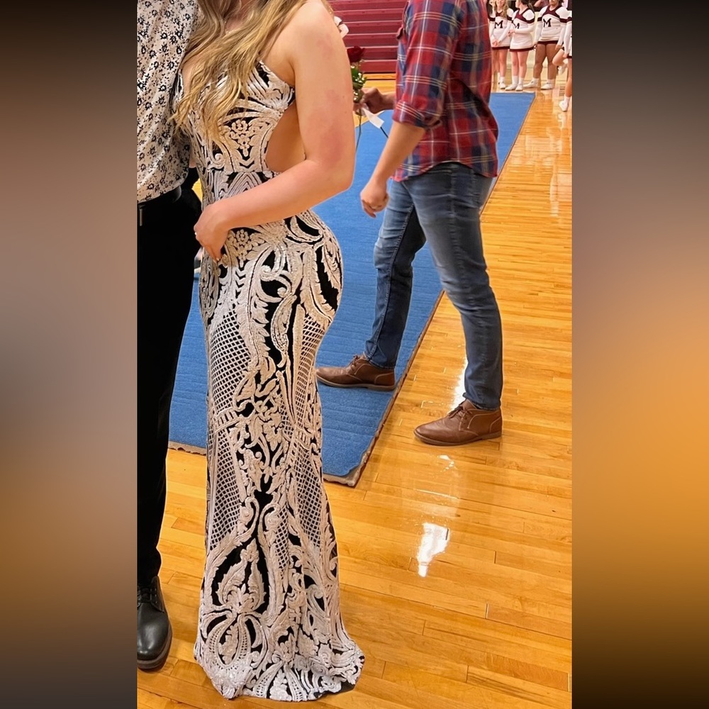 Stunning Black and White Sequin Homecoming/Prom Dress!!